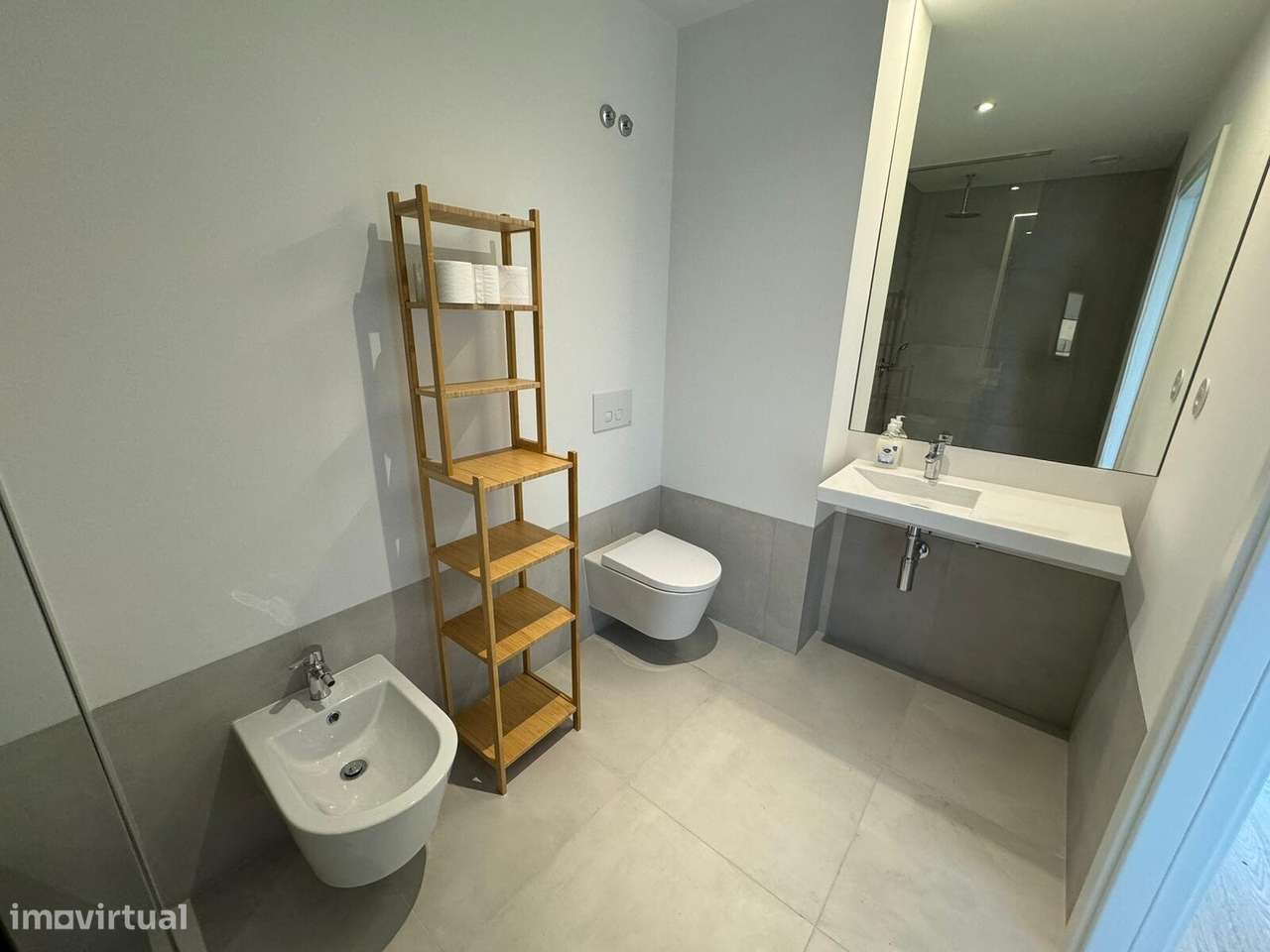 Apartamento T0 Mobilado | Investimento Seguro em Azurém – Guimarães-7