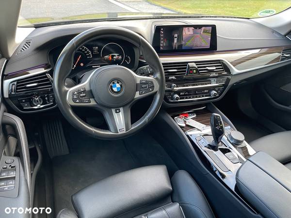 BMW Seria 5 520d Touring Luxury Line - 7