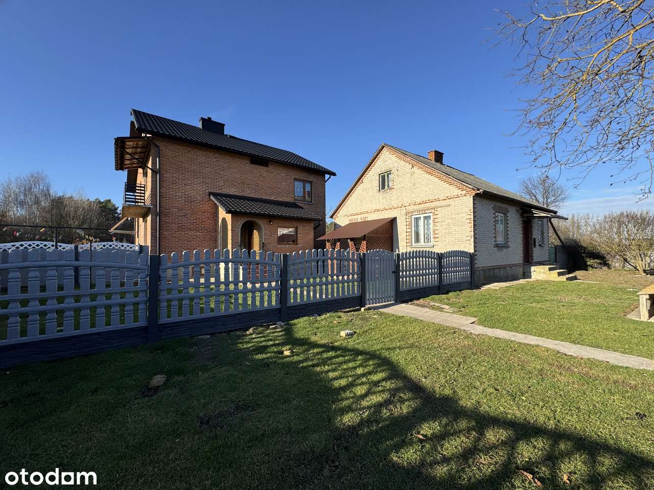 Gospodarstwo z domem, zabudowaniami i gruntami rolnymi-4,06h-5