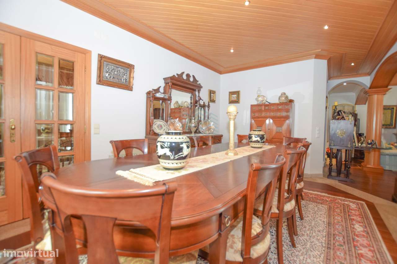 Moradia T3+2 com jardim e logradouro em Quinta da Silvã - Torres Novas-17