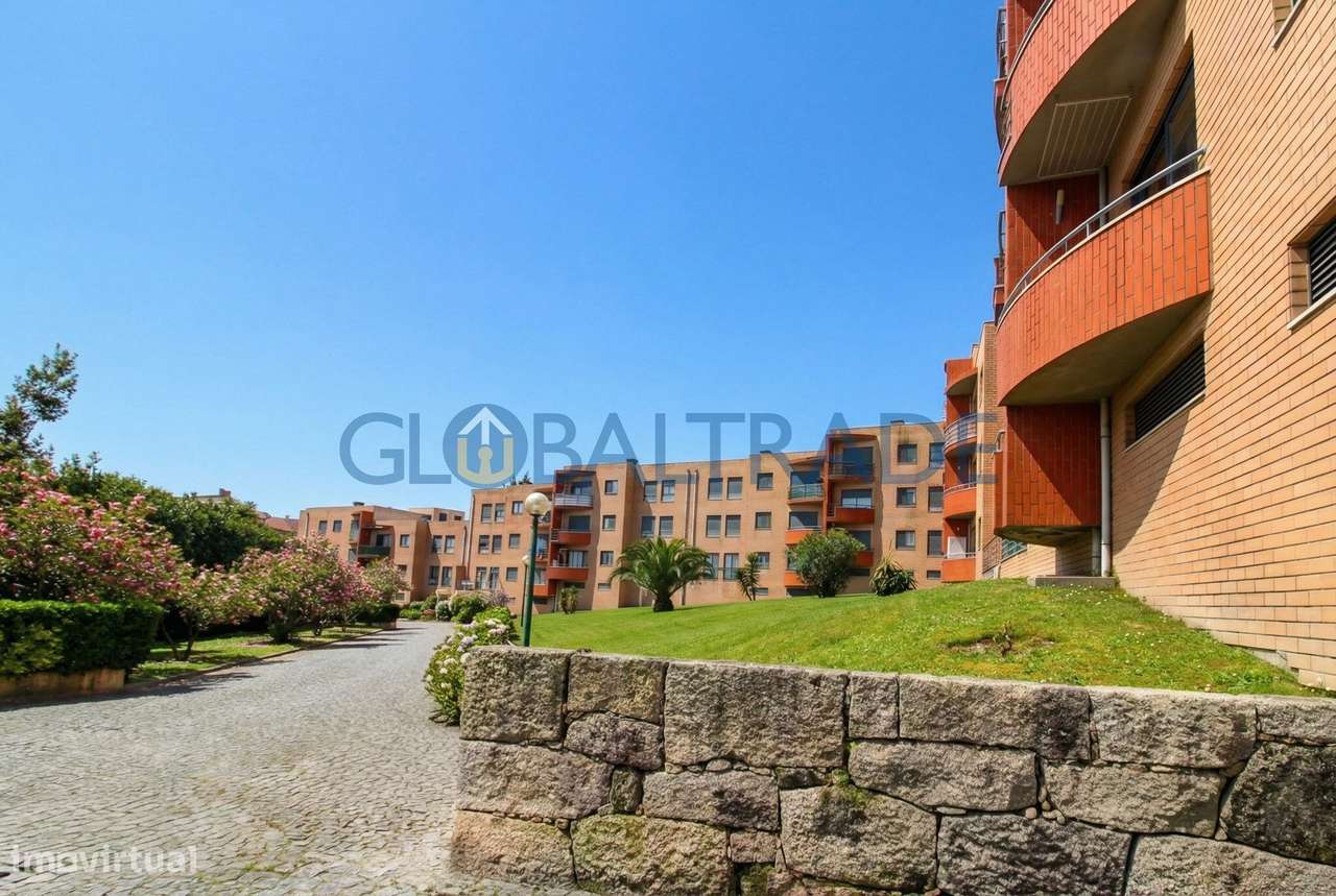 Apartamento T3 Renovado - Condomínio Fechado em Rio Tinto-38