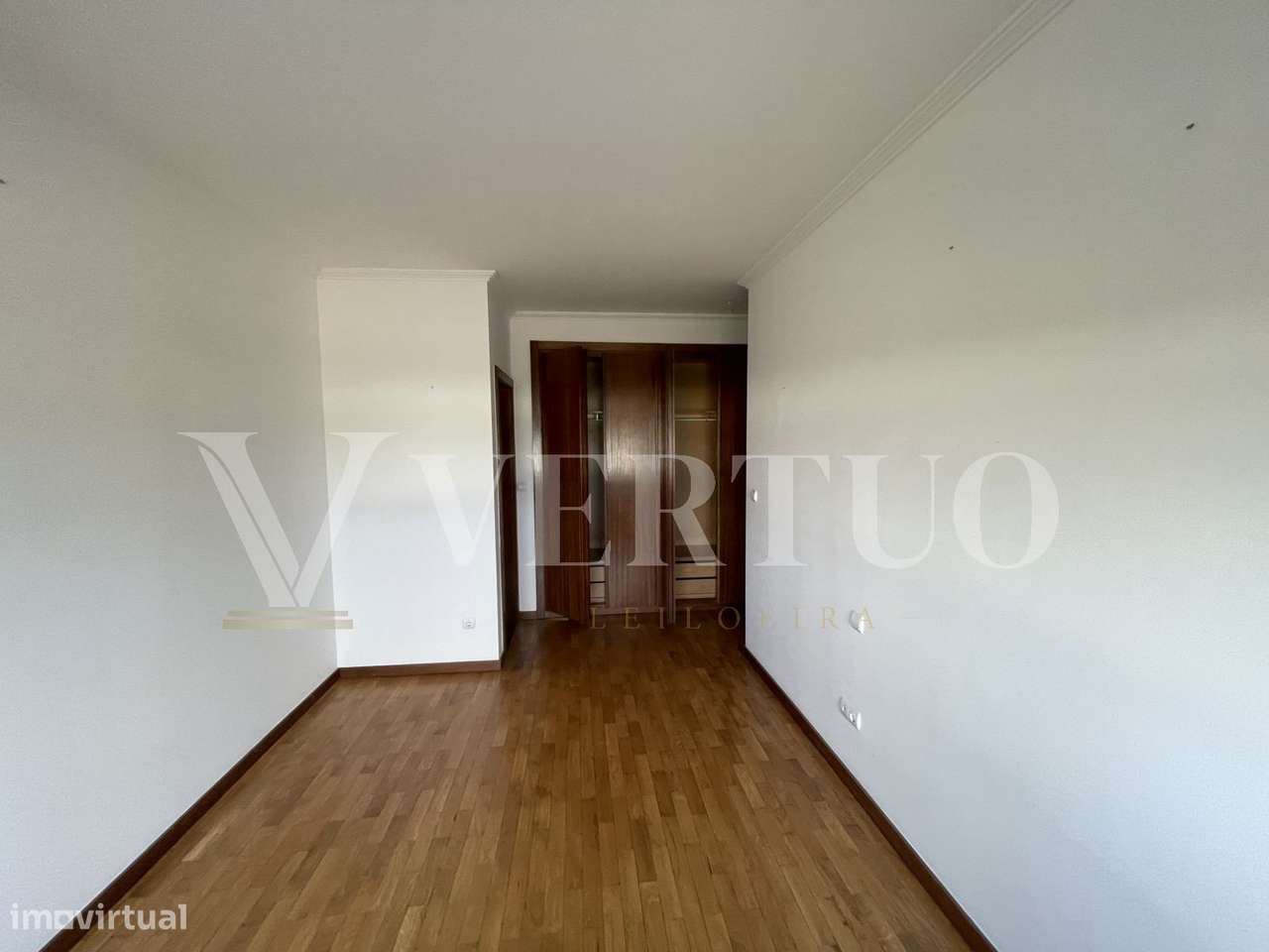 T4 em Moreira da Maia | 159 m² | 2 Garagens | Venda Judicial-50