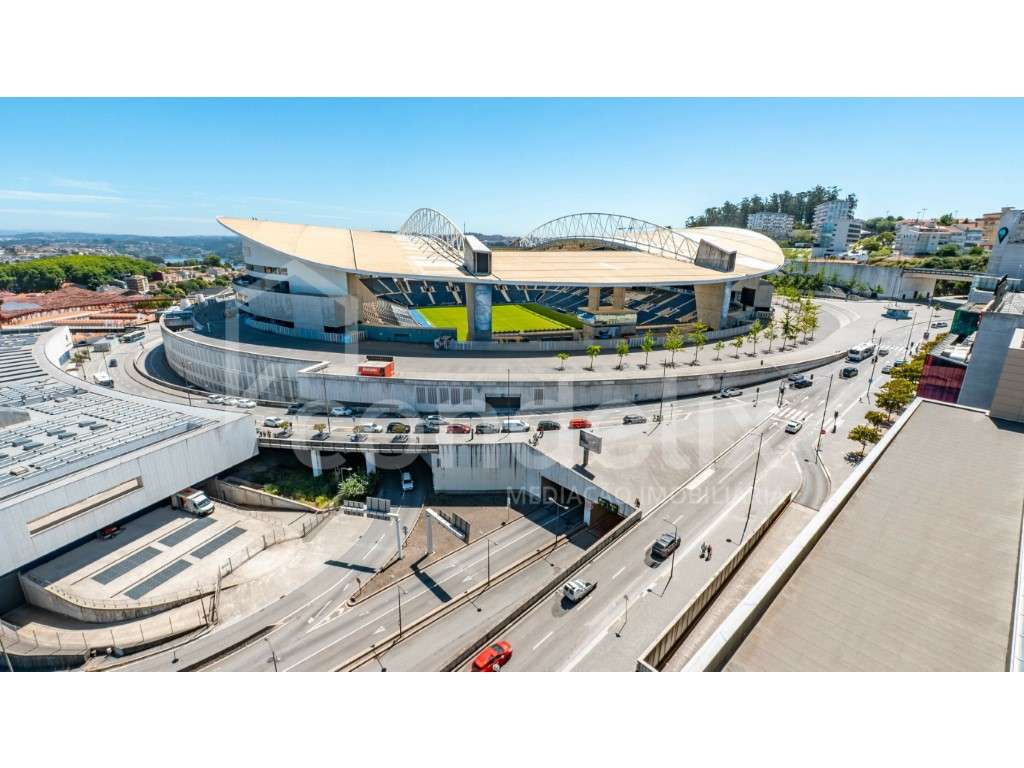 Apartamento T0 para venda junto ao estádio do Dragão-19