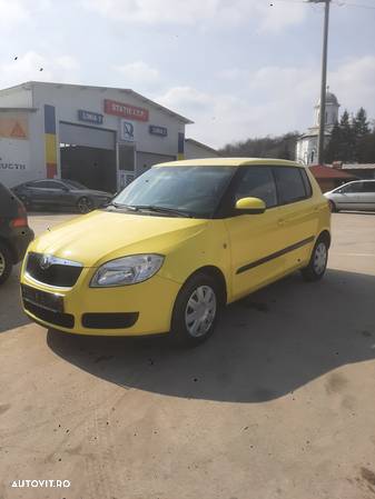 Skoda Fabia 1.2 HTP Active - 1