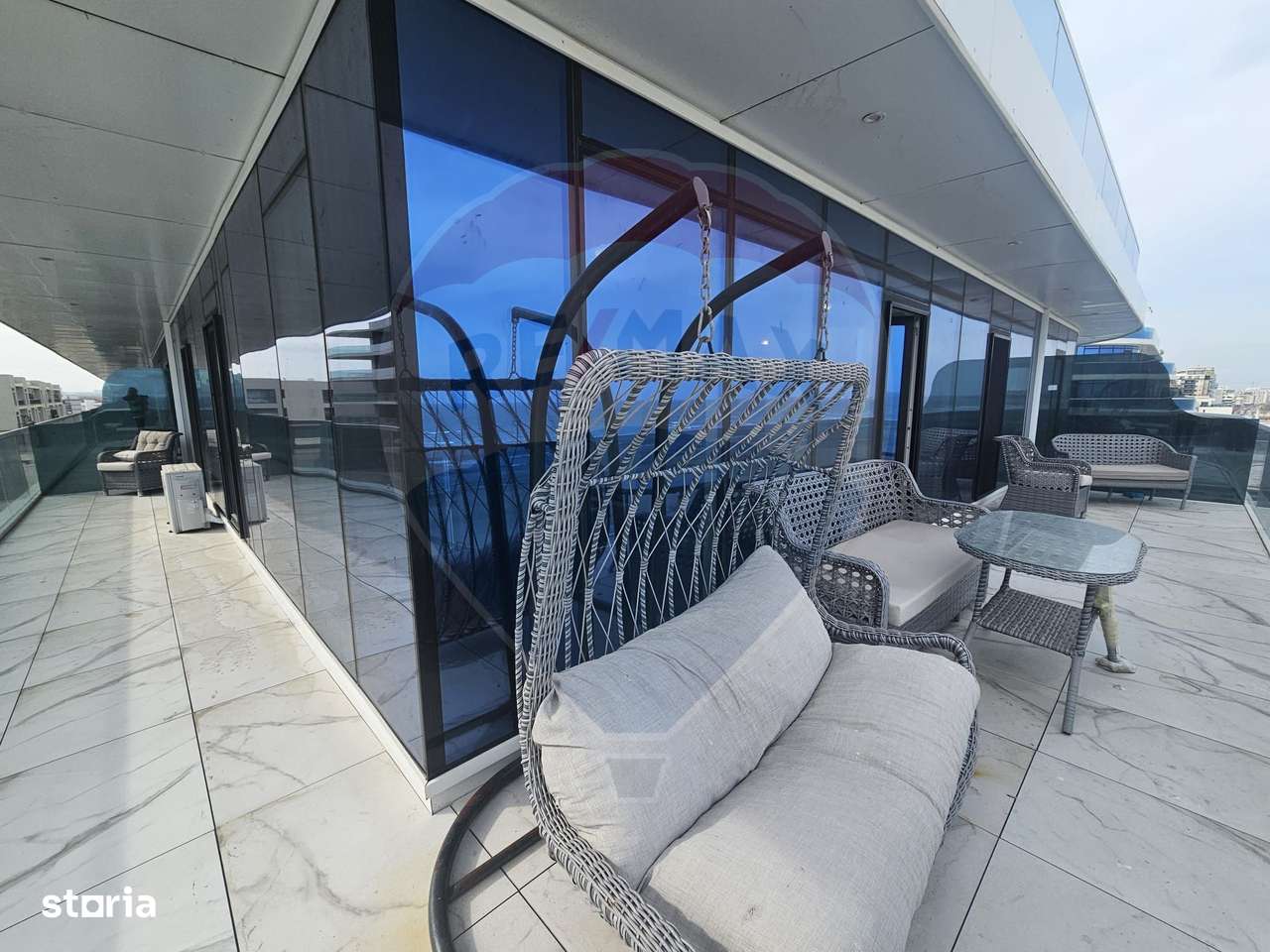 Apartament 3 camere cu terasa 50mp frontala spre mare în Mamaia Nord-3