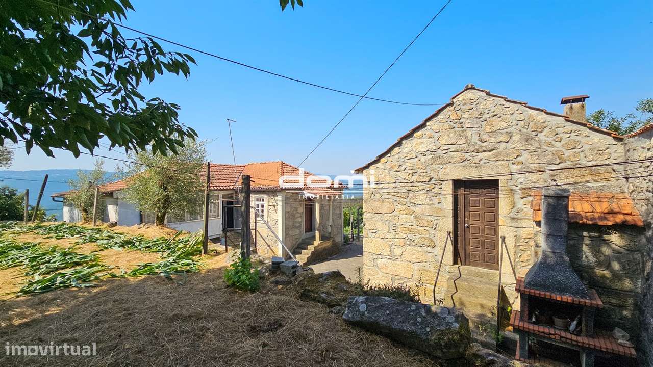 &#127969; Moradias em Pedra, localizadas em Vilarinho - São Pedro do S - Grande imagem: 5/21