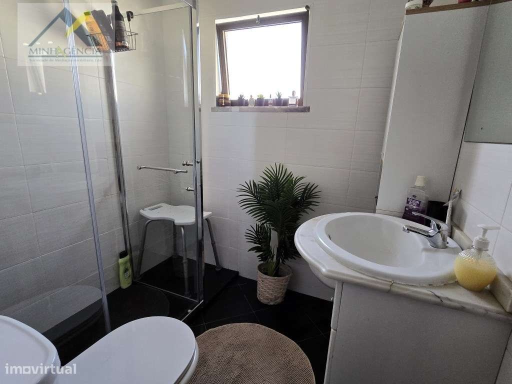 Apartamento T3 junto ao Bairro do Peixe Frito em Setúbal-20