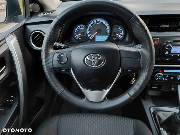 Toyota Auris 1.6 Dynamic - 13