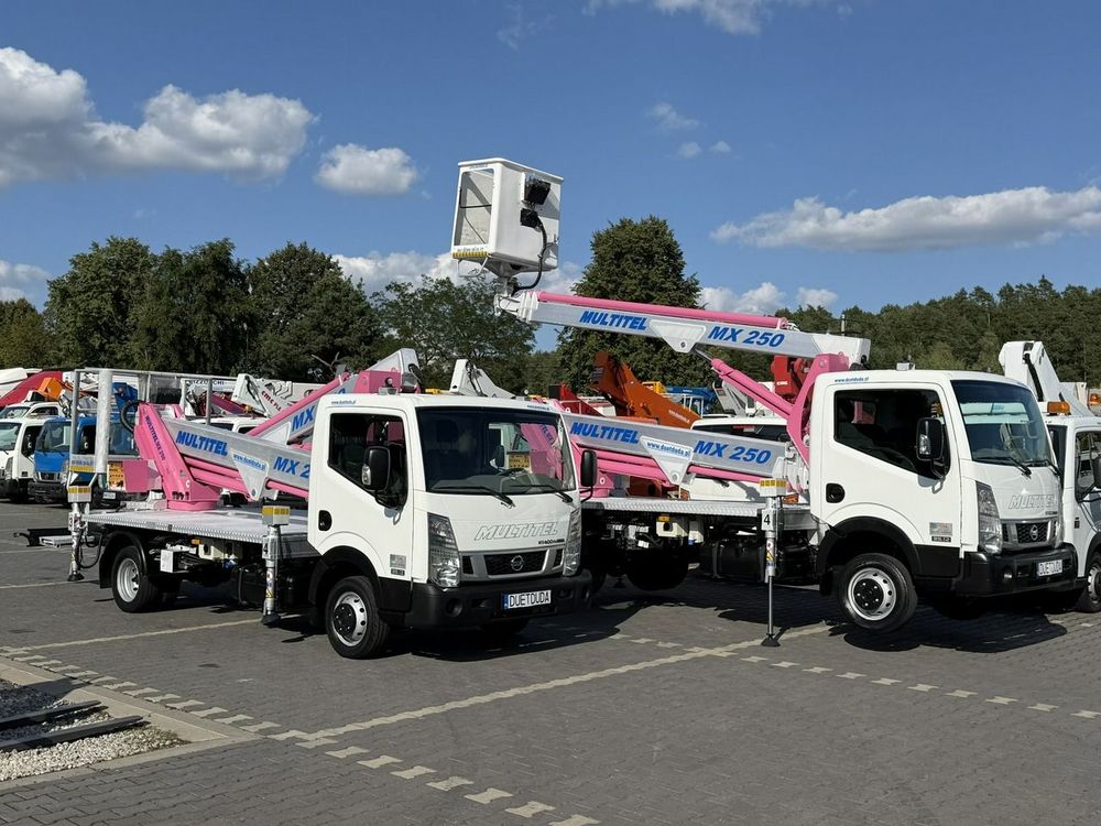 Nissan Cabstar 2014