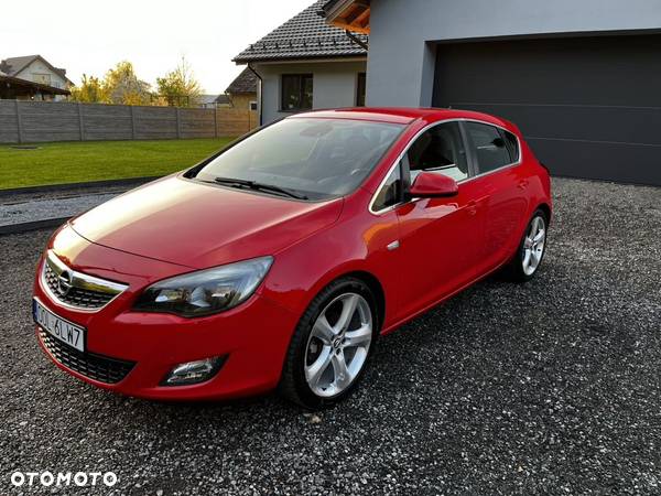 Opel Astra 1.4 Turbo Sport - 1