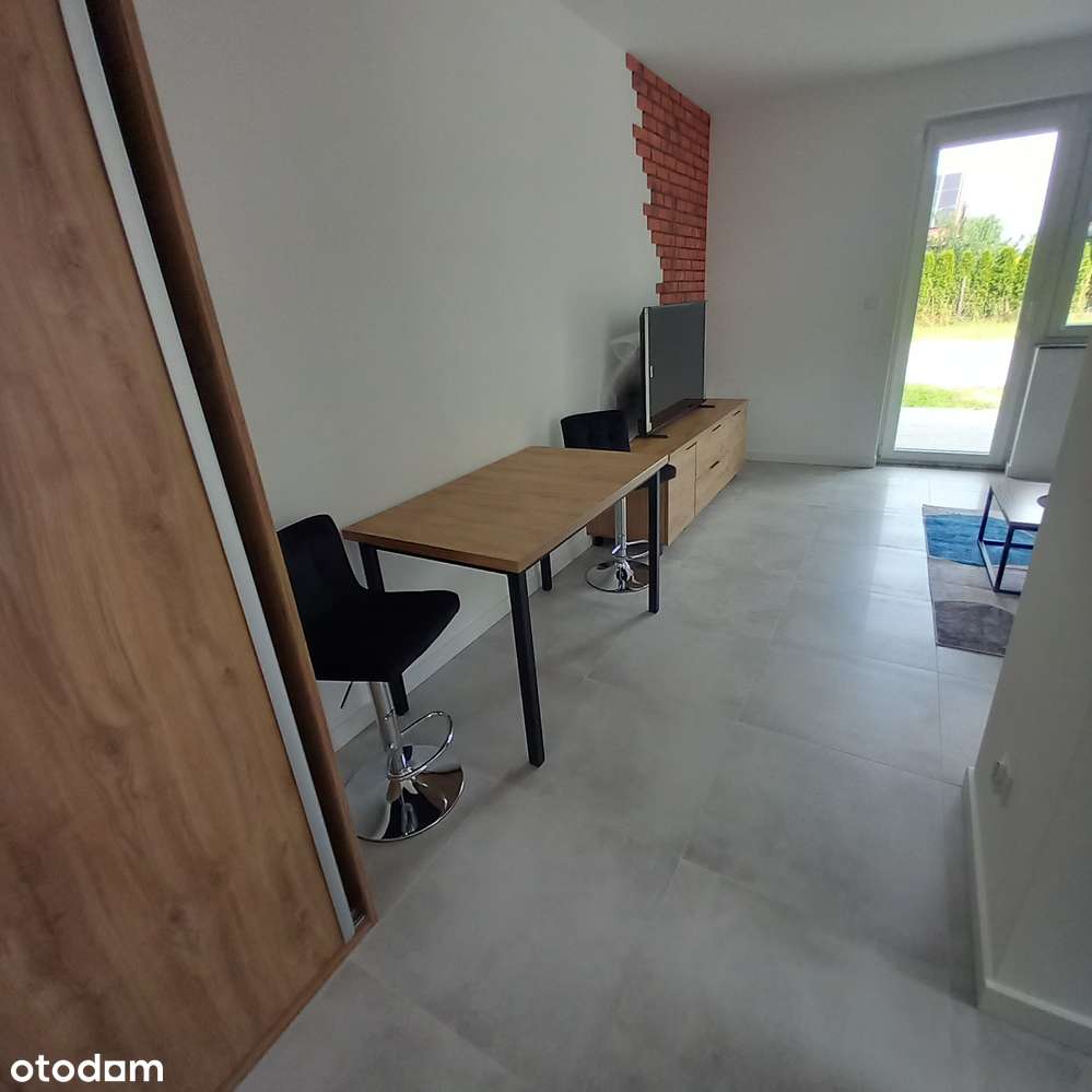 Nowe wyposażone mieszkanie do pierwszego zamieszkania ogrodzony teren-15