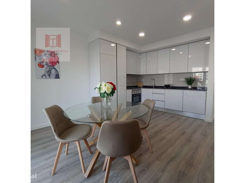 Av. Uruguai-T3 remodelado, equipado, mobilado- Lisboa-4