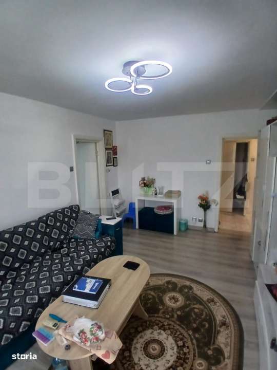 Aprtament de vanzare, cu 3 camere, zona Podul Ros - Imagine principală: 5/19