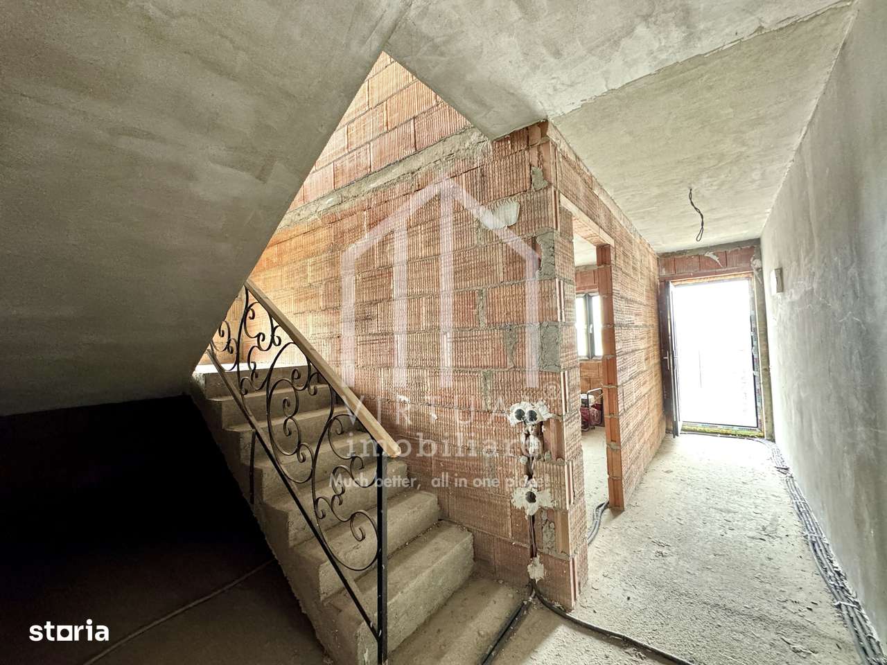 Duplex cu 3 camere, 103mp utili+2 balcoane, 267mp teren, Cristian-3