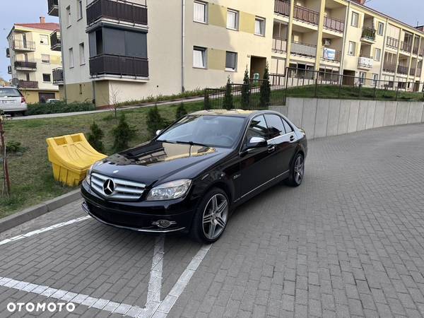 Mercedes-Benz Klasa C 320 T CDI DPF 7G-TRONIC Avantgarde - 11