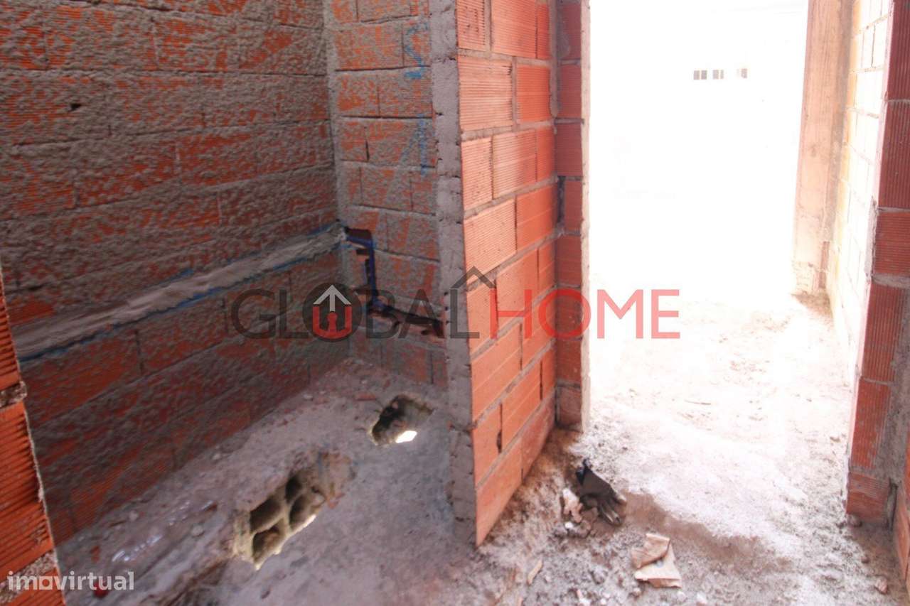 Moradia T3  Jovim  - Gondomar  ( Nova - Piscina )-18