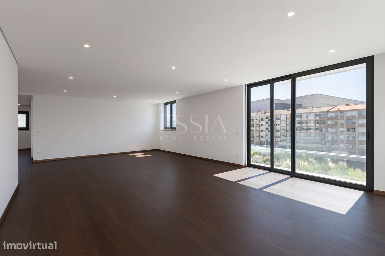 Apartamento T3 com Varanda no Varandas do Foco - Grande imagem: 2/20