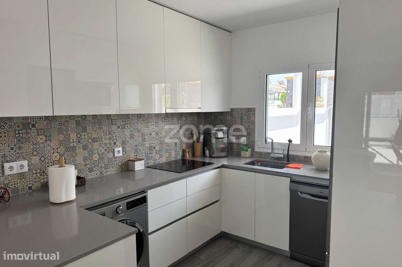 Moradia T4 com 2 Suites-4