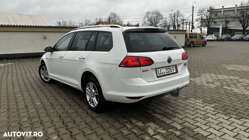 Volkswagen Golf - 4