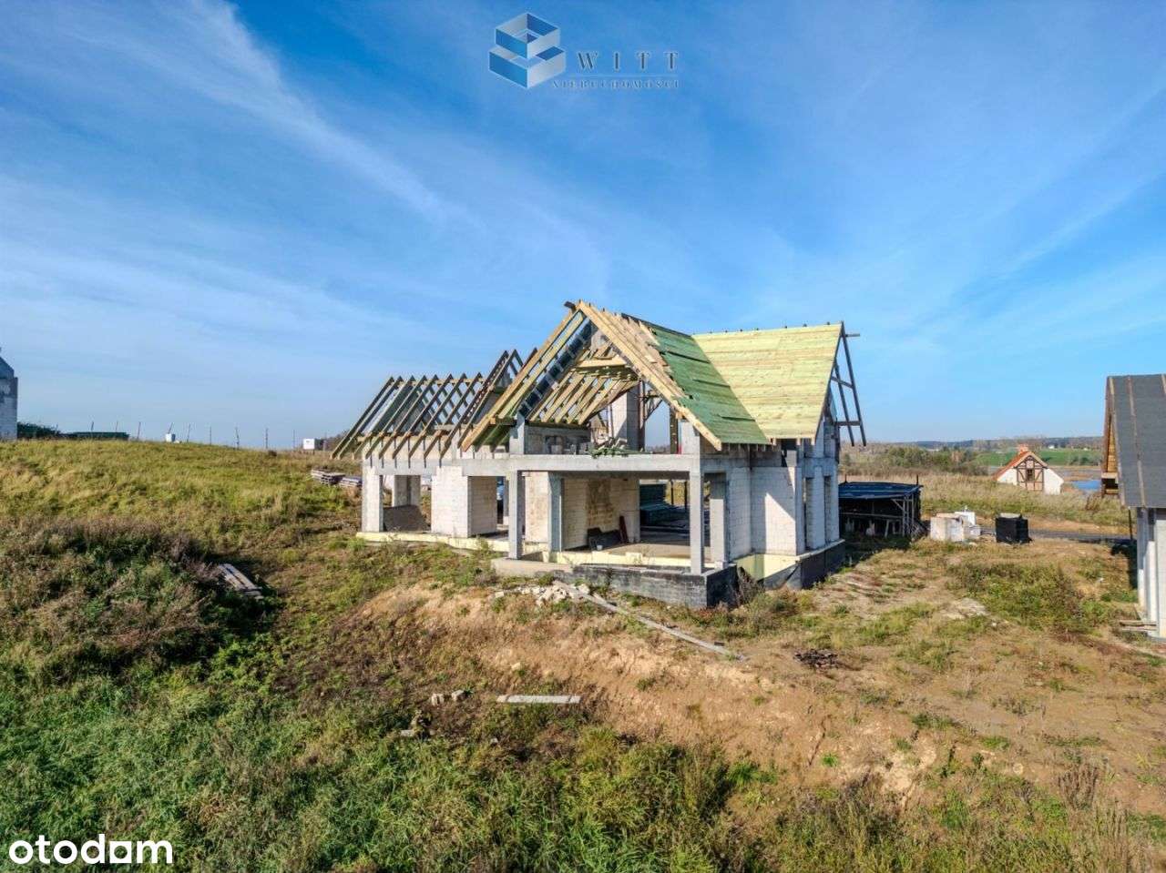 Dom zanurzony w warmińskim krajobrazie-7