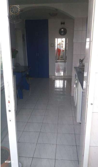 APARTAMENT 3 CAMERE-RAHOVA-2 BAI-DECOMANDAT-2 BOXE SUBSOL - Imagine principală: 4/6