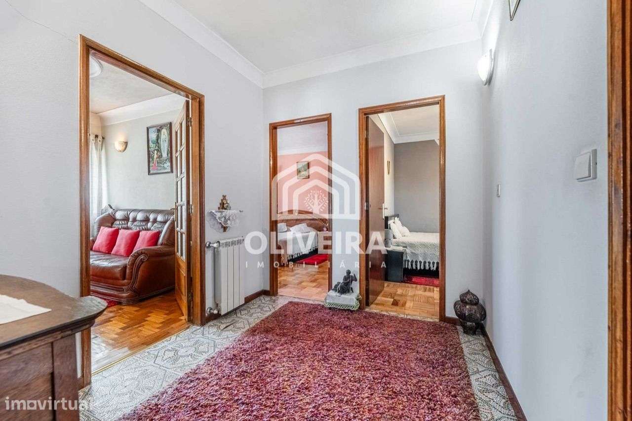 Moradia com Habitação e Comércio-22