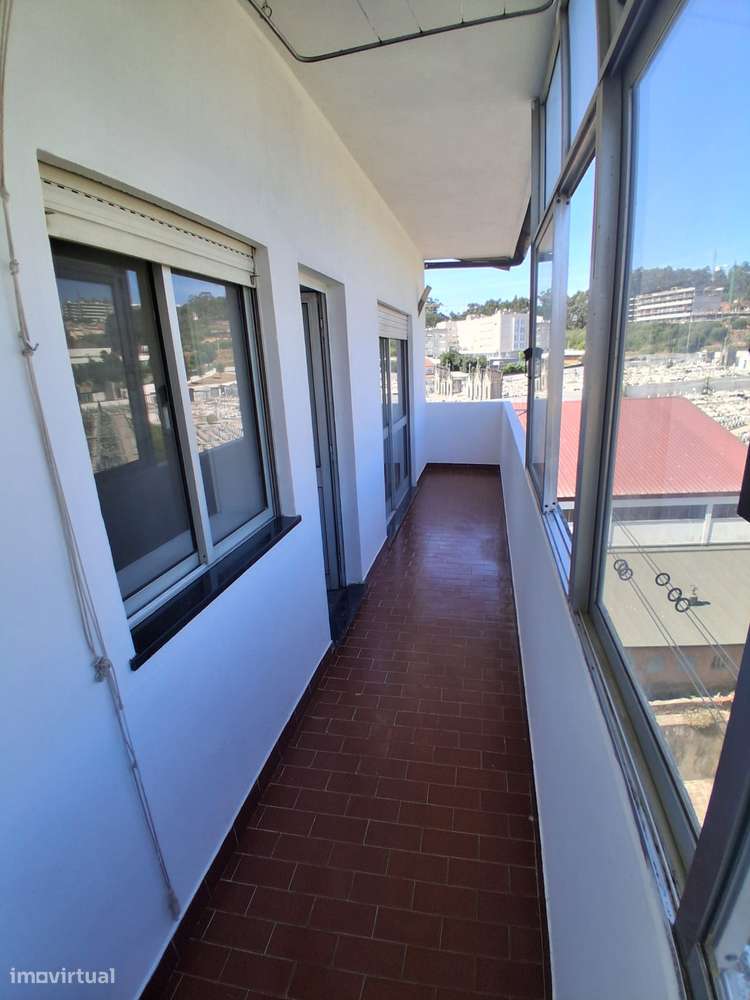 Apartamento T3 | Remodelado | Elevador | 3 Varandas | Lugar Garagem-21