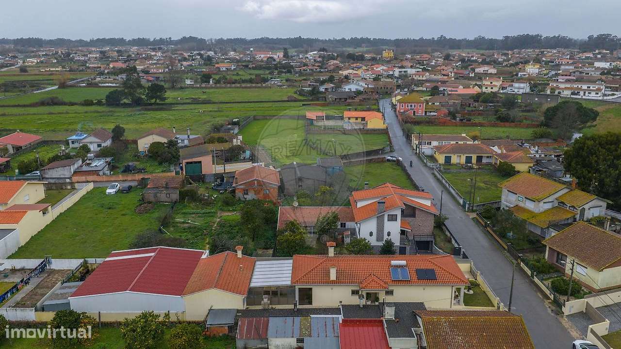 Moradia T4 para venda-25