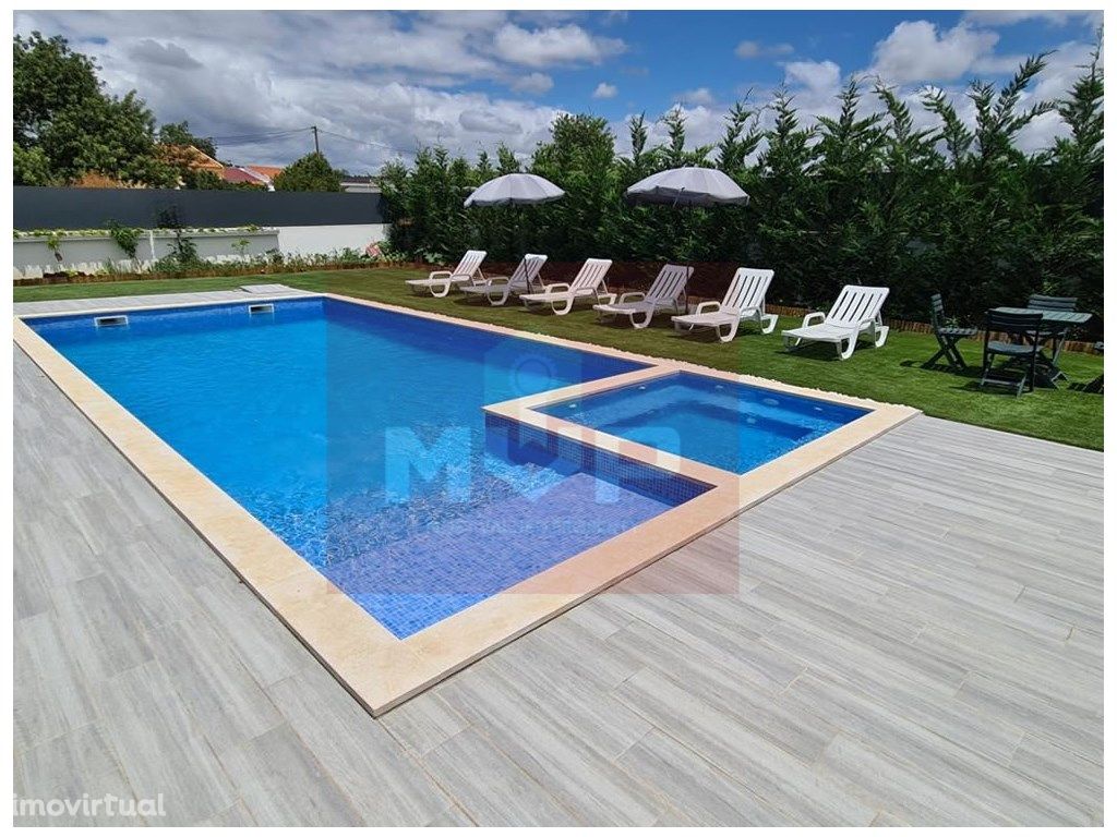 Moradia de Luxo com 6 Quartos e Piscina em Almancil