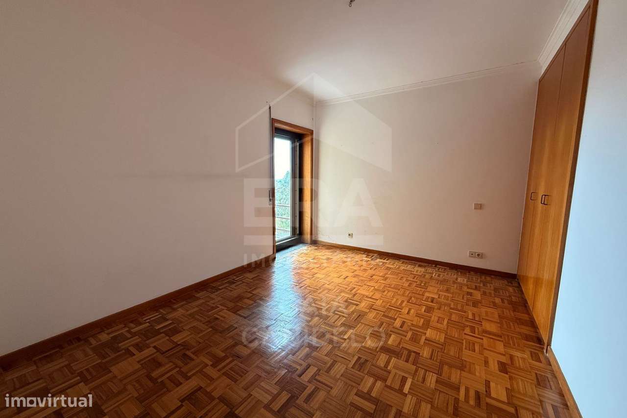 T2 com fáceis acessos perto da praia-5