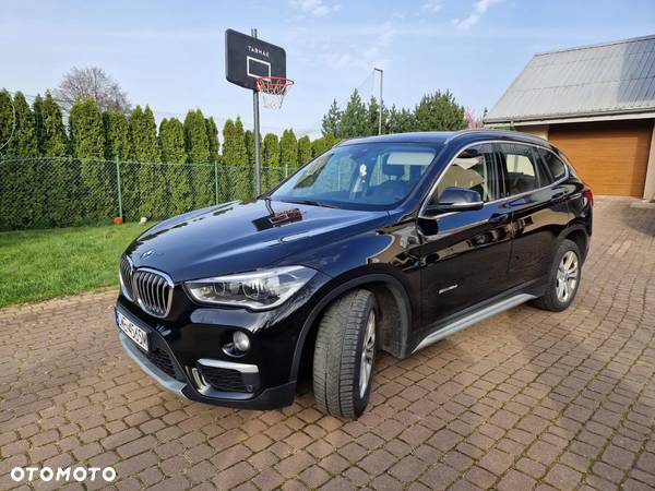 BMW X1 sDrive18d - 14