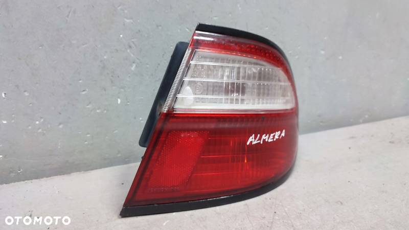 Lampa Prawy Tył Nissan Almera N15 Lift Sedan - 4