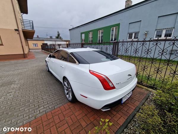 Jaguar XJ 3.0 T AWD LWB Premium Luxury - 25