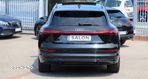 Audi e-tron 50 quattro S line - 32