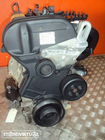 Motor Ford Focus 1.6i de 2006  Ref: FYDD - 2