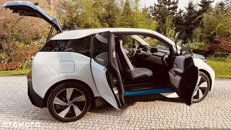 BMW i3 (60 Ah) - 24