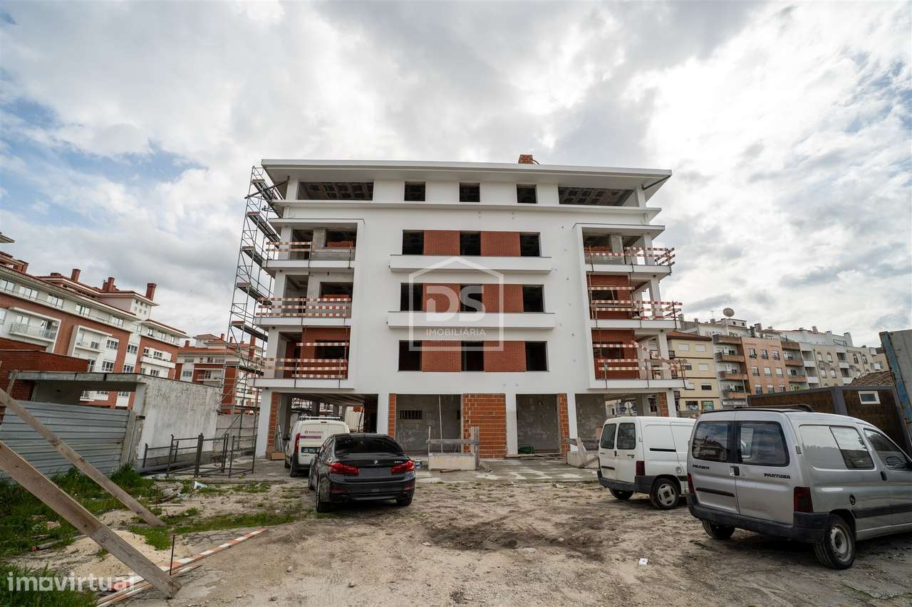 Apartamento T4 Venda em Marinha Grande,Marinha Grande - Grande imagem: 2/14