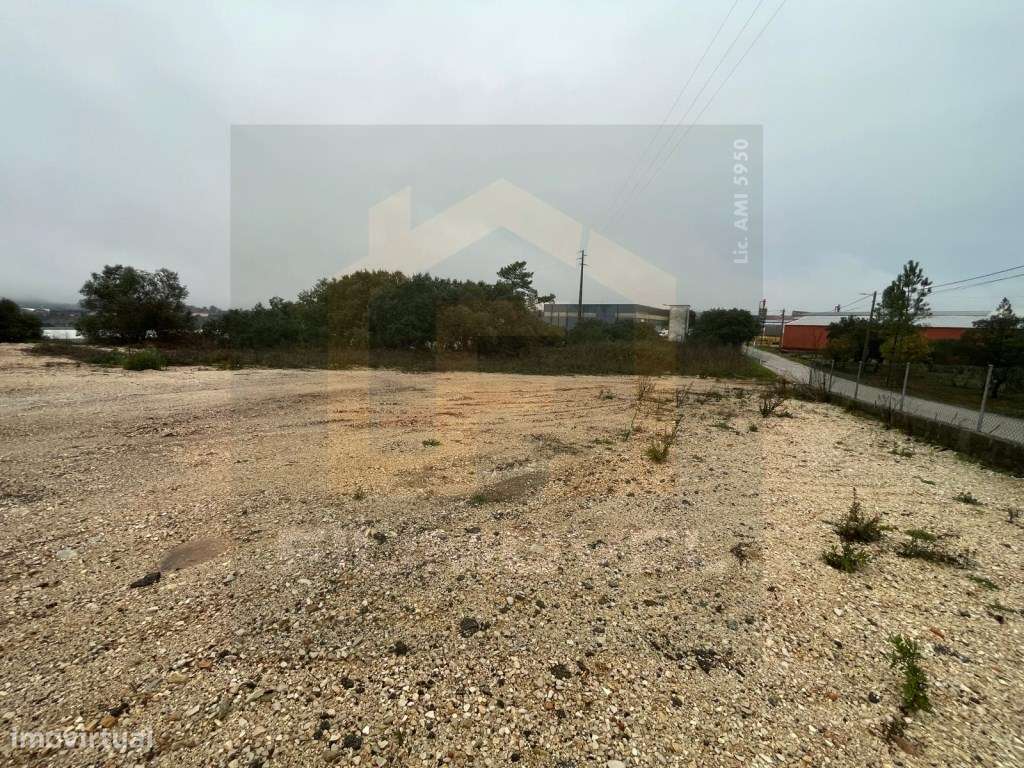 Zona Industrial das Lombas - Vilar dos Prazeres (Ourém) - Grande imagem: 4/4