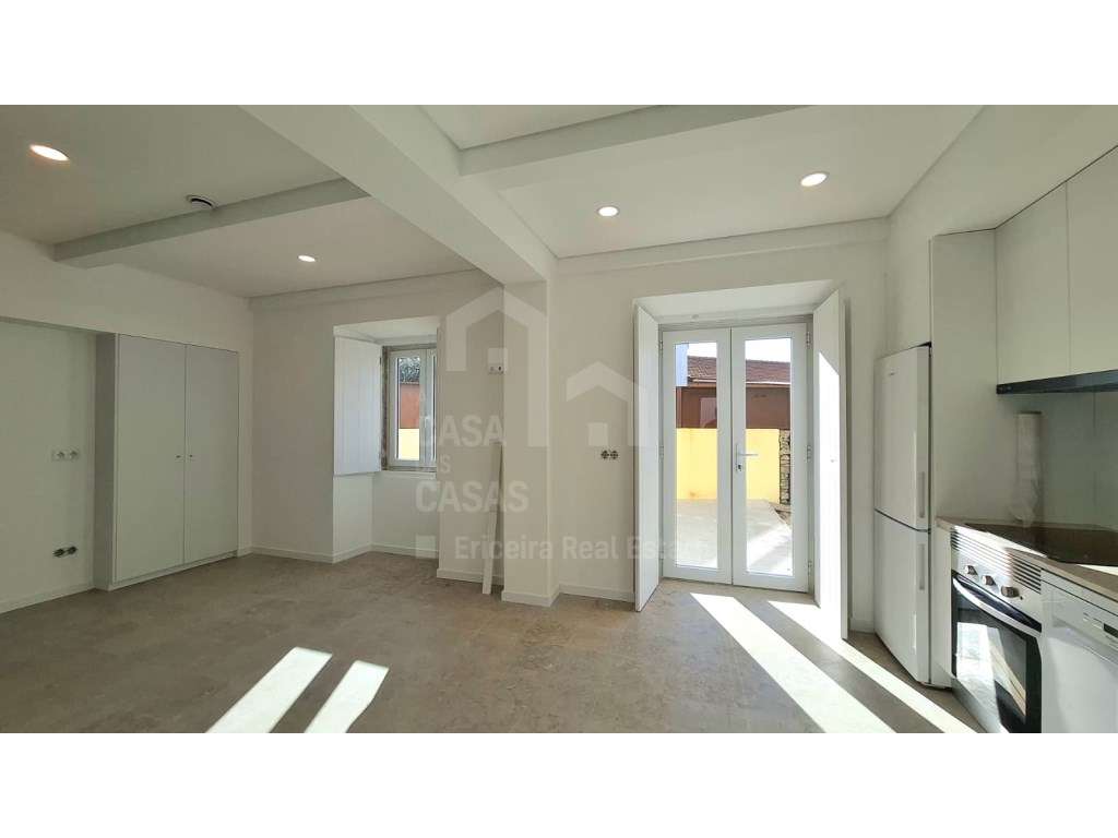 Arrenda Apartamento T2 - Ericeira 10 Km, A Casa das Casas - Grande imagem: 2/29