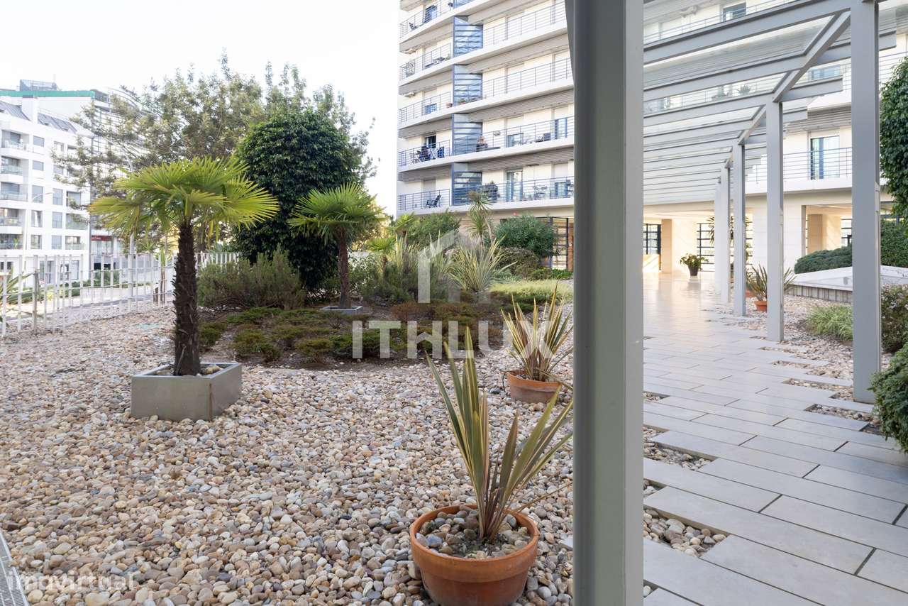 T3 Renovado nos Twin Towers – Campolide, Lisboa-5