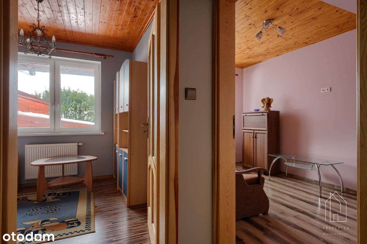 Dom parterowy z 2012r. z basenem-11