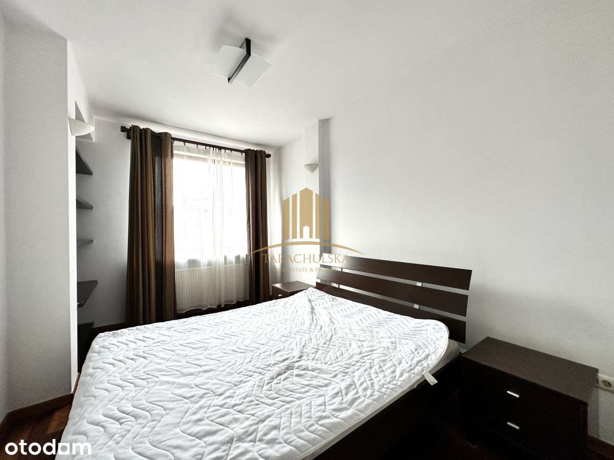 Fully furnished | 2 bedroom | balcony |1 x parking-5