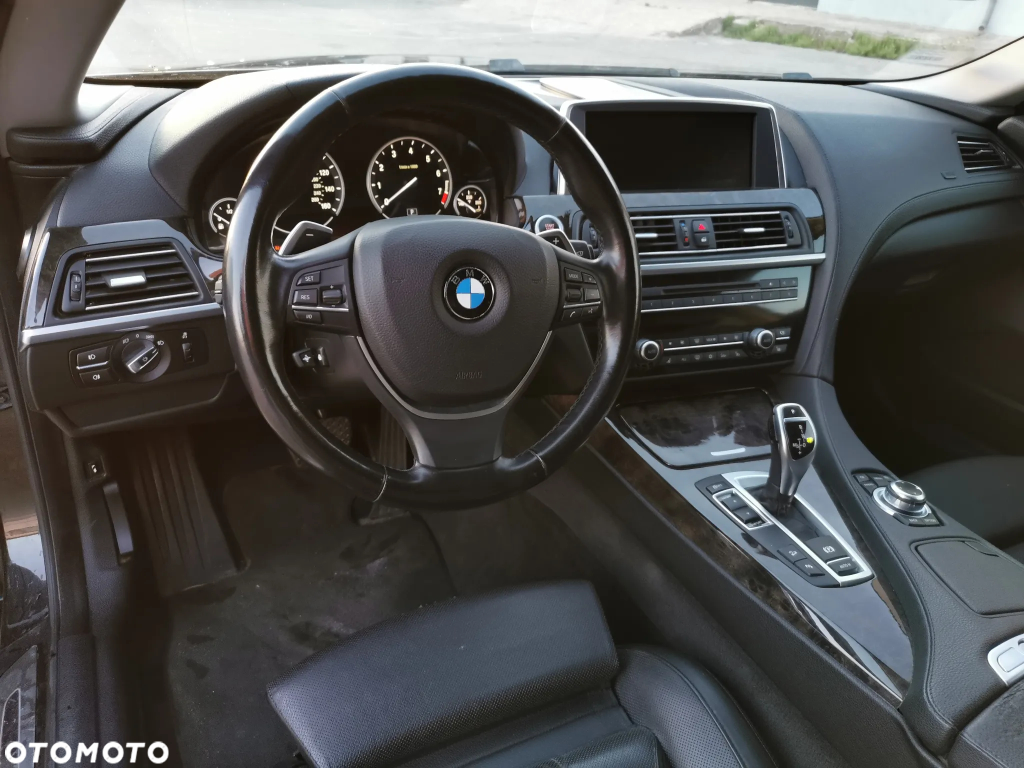 BMW Seria 6 650i xDrive - 16