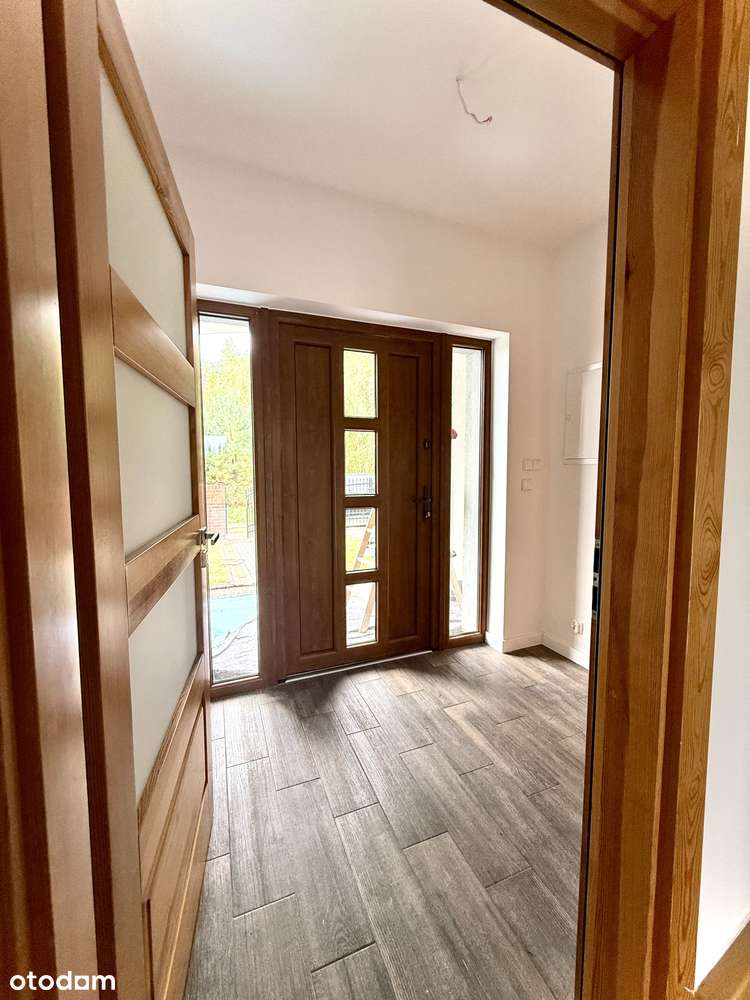 Dom GOTOWY do ZAMIESZKANIA-Komfortowy układ z GARAŻEM i OGRODEM-154 m2-16