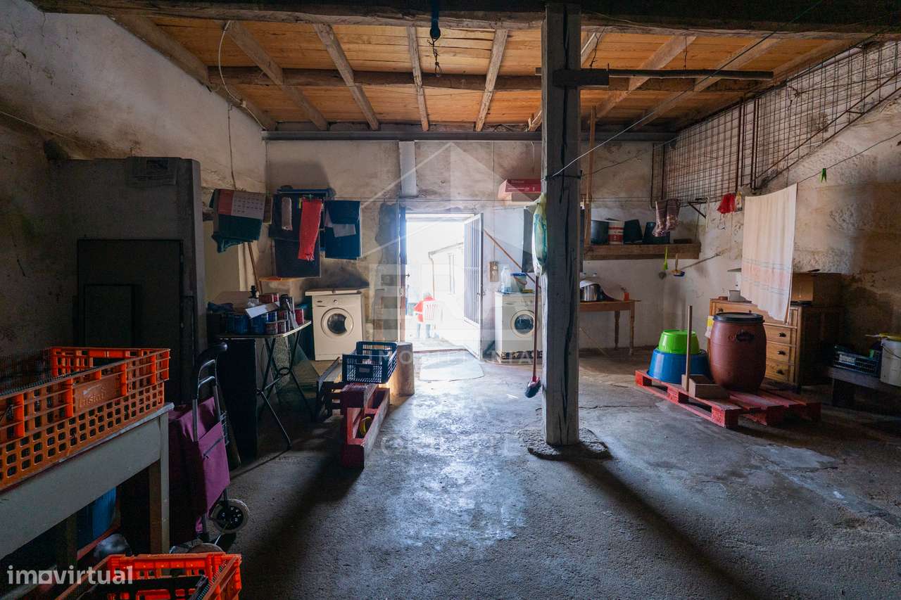 Moradia T3 com quintal em Sandim-26