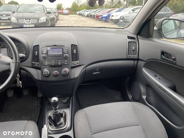 Hyundai I30 1.6 CRDi Comfort - 23