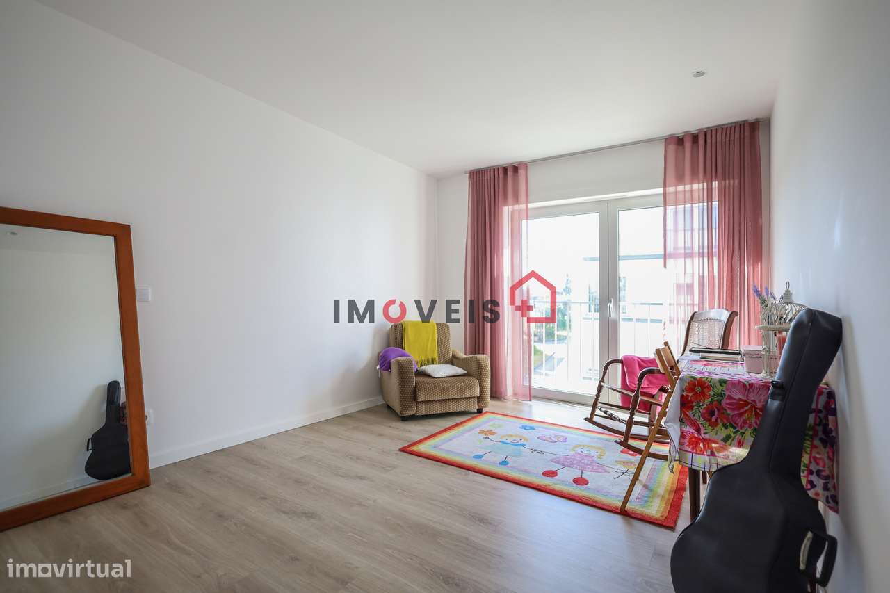 Apartamento T3 c/ garagem fechada - Leiria-11