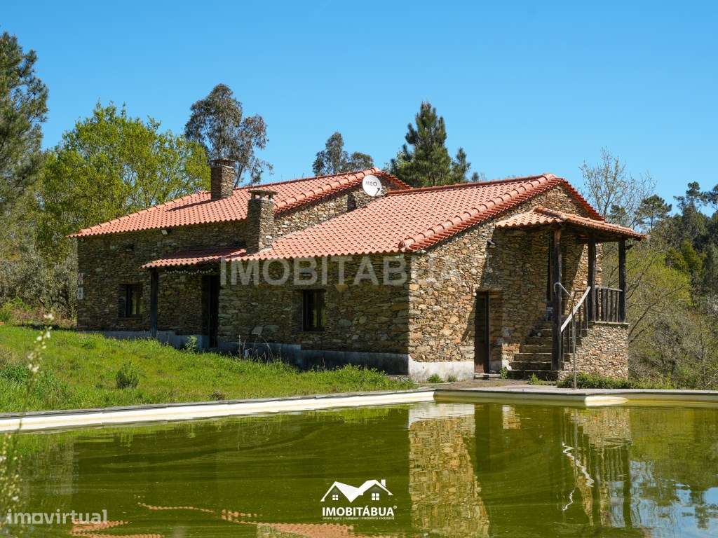 Casa de xisto T4 com piscina no meio da natureza-31