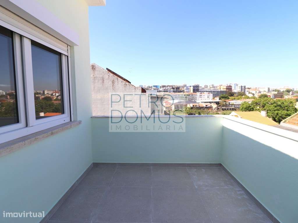 T2+1 EM PRÉDIO TOTALMENTE REMODELADO - ALMADA - VISTA CRISTO REI-21