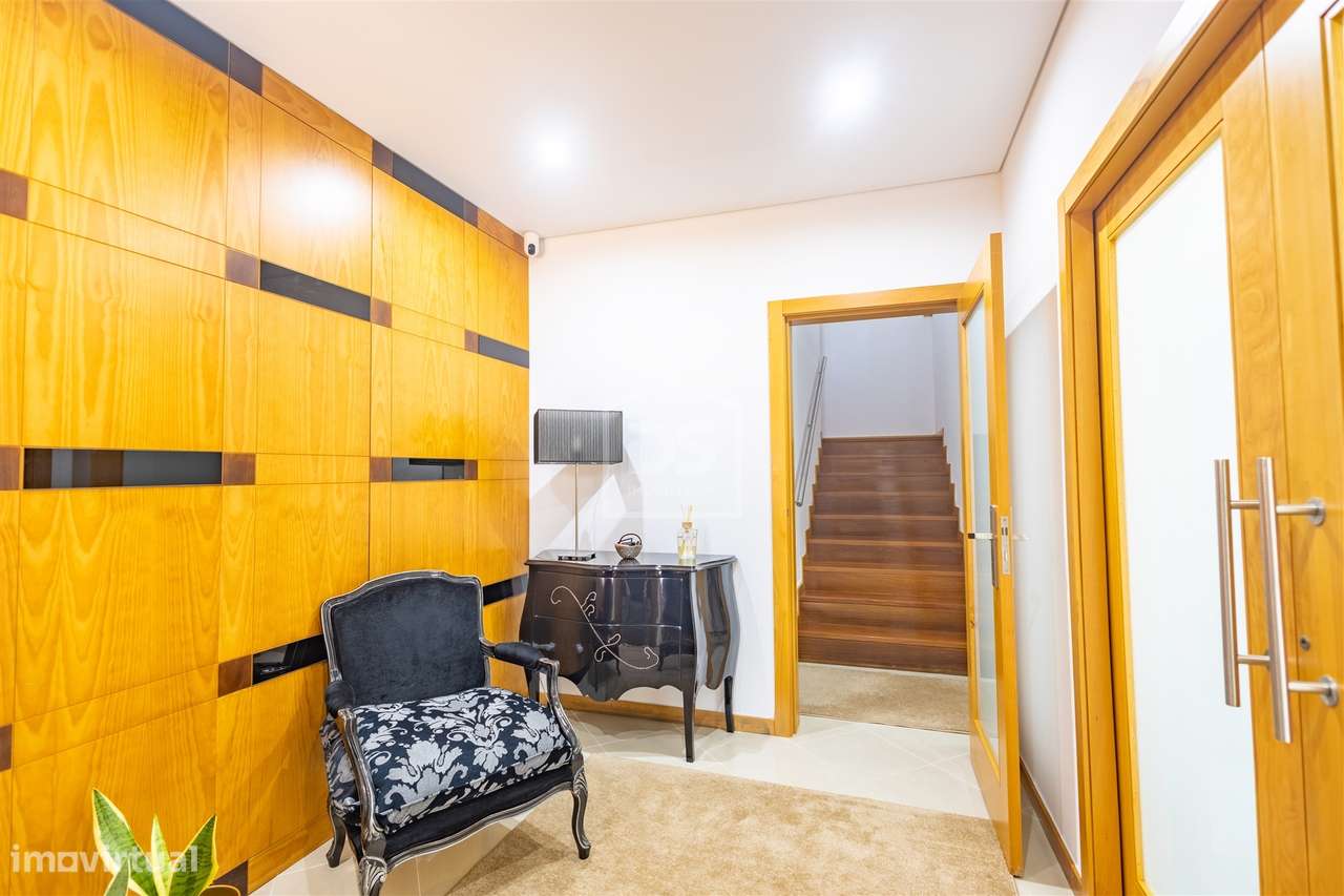 Moradia Geminada T3 Venda em Guilhufe e Urrô,Penafiel - Grande imagem: 4/36